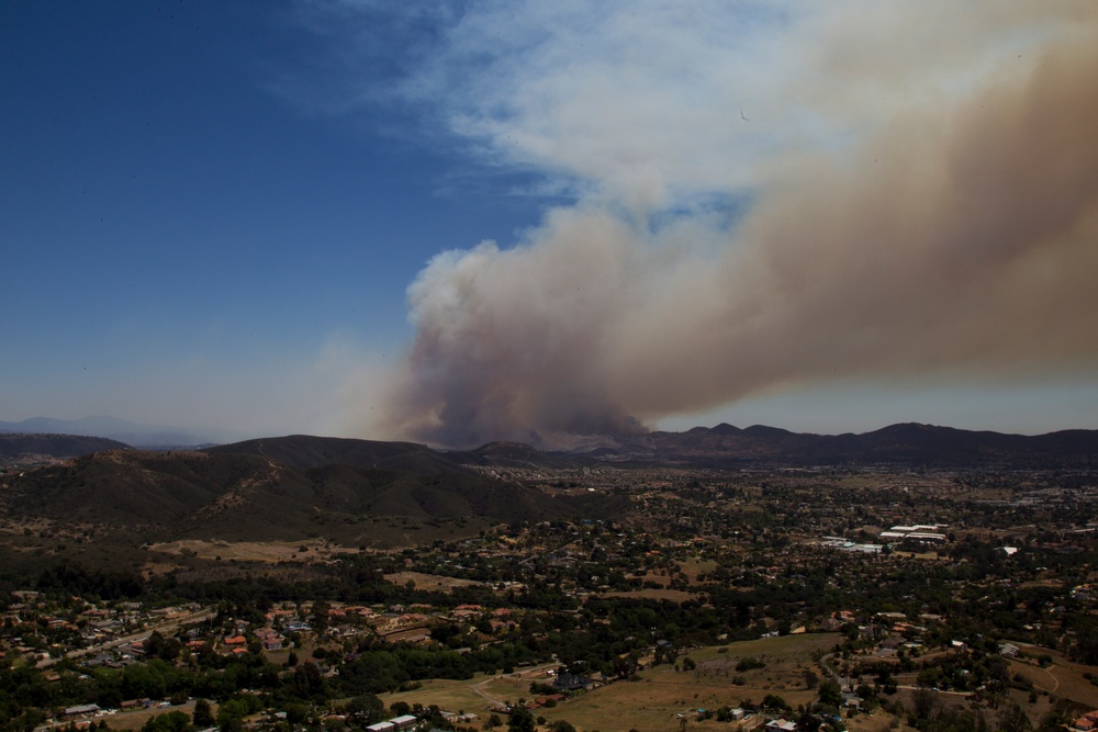 Marines help state emergency personnel fight Cocos fire in southern California