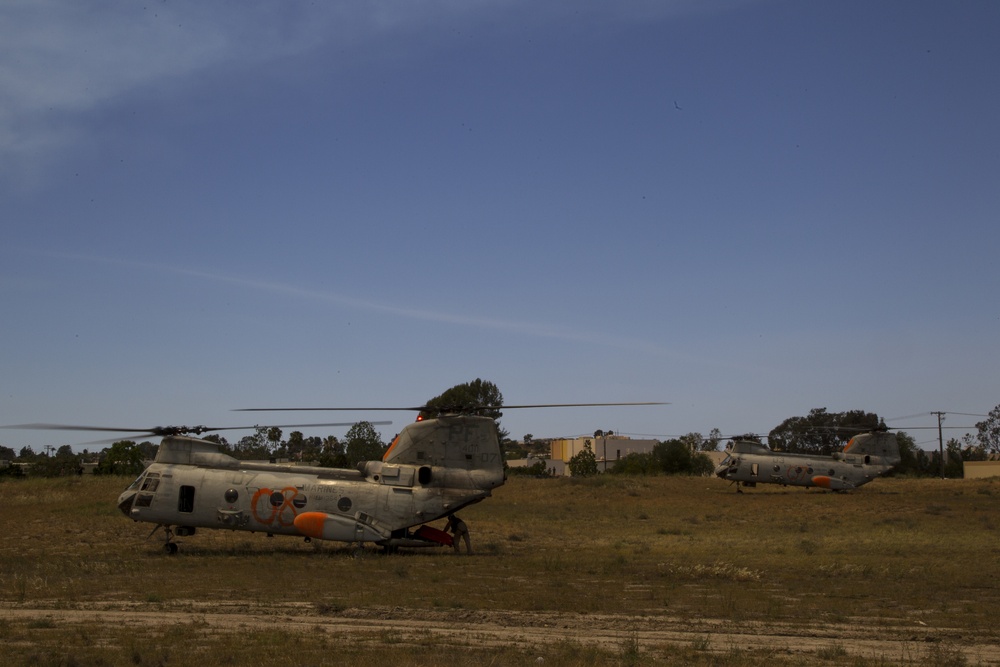 Marines help state emergency personnel fight Cocos fire in southern California