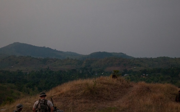 Combined Philippine US Army battalion attack training exercise