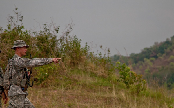 Combined Philippine US Army battalion attack training exercise