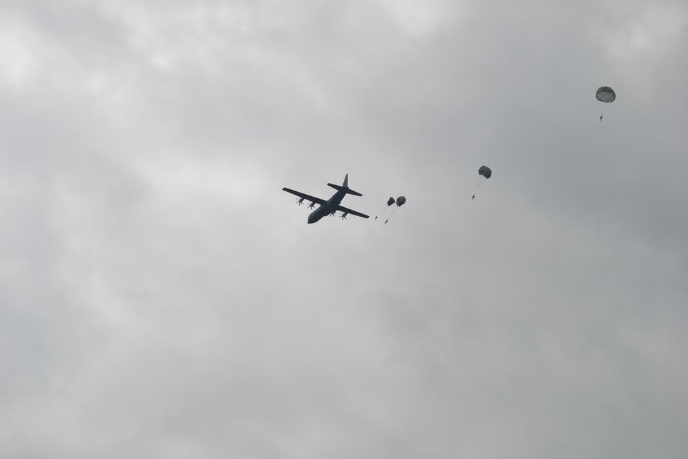 Paratroopers descend into Kosovo for training