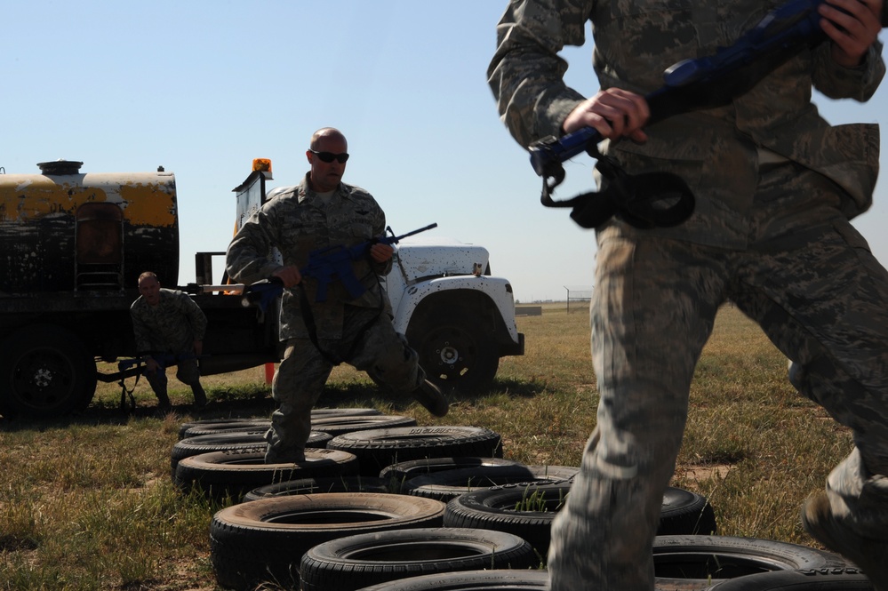 Altus Airmen participate in Police Week Challenge