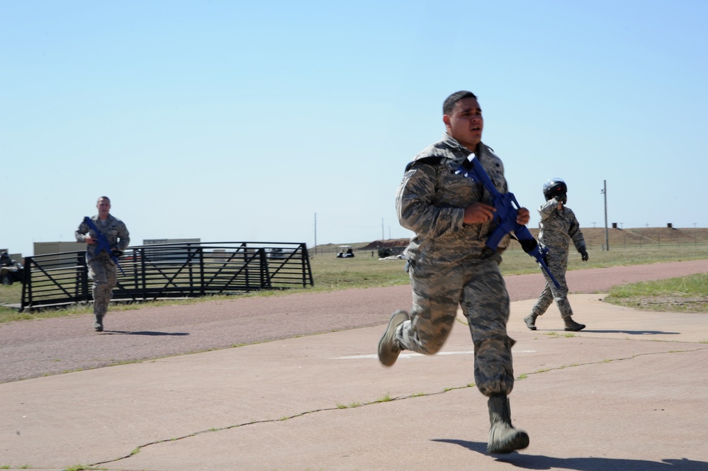 Altus Airmen participate in Police Week Challenge