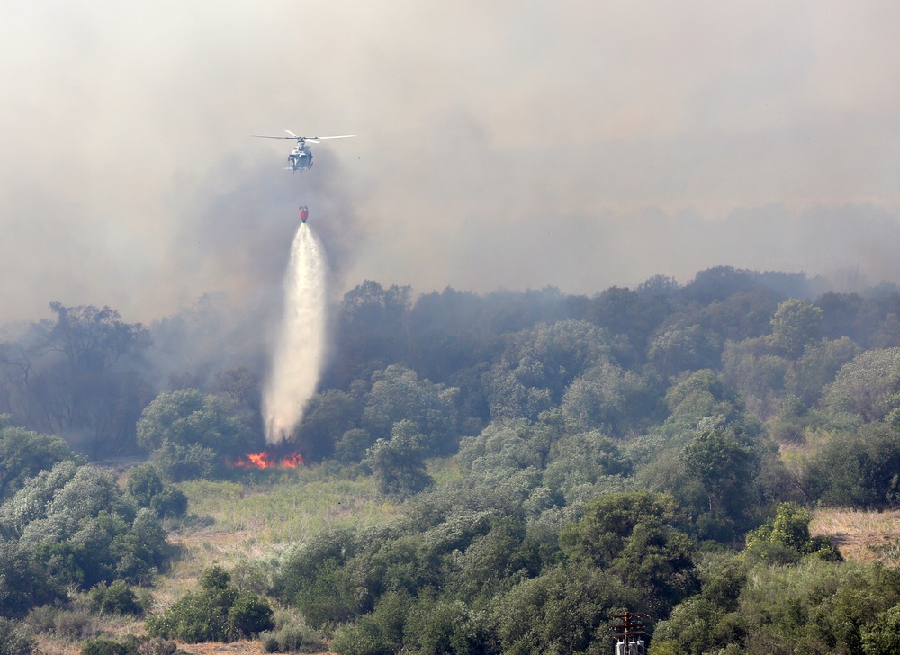 3rd MAW Marines fight San Diego county wildfires