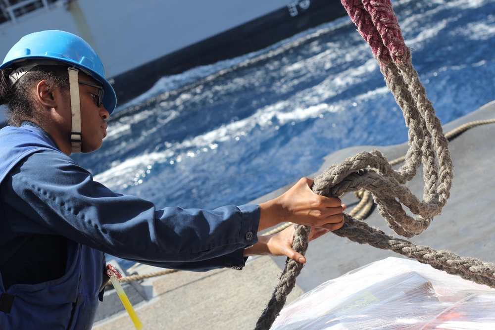 Rigging a pallet aboard USS Nitze