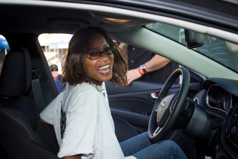 Fort Irwin teacher wins new car