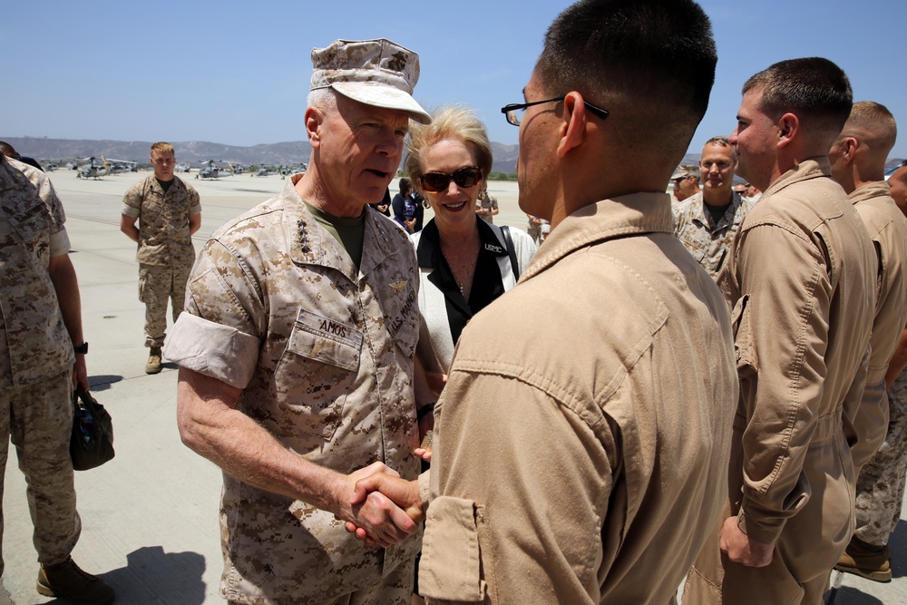 Commandant visits Camp Pendleton Marines and Firefighters