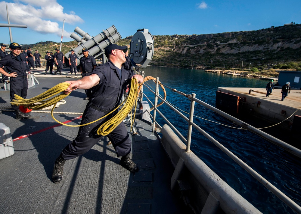 USS Vella Gulf in Souda Bay