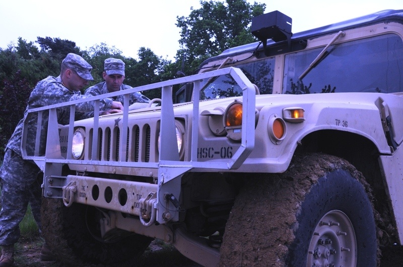 Iron Division maintenance and signal soldiers team up to be unit’s ‘phone company’ in France