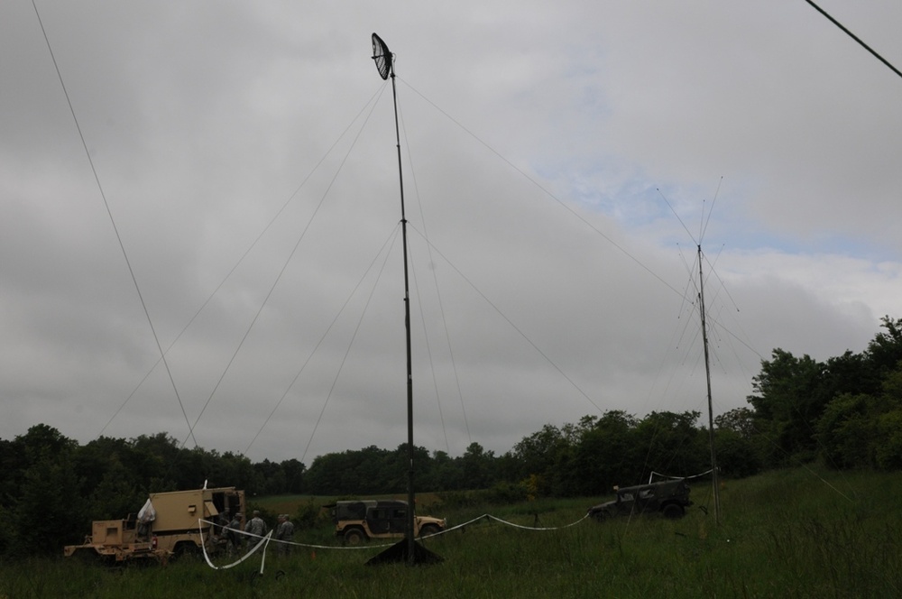 Iron Division maintenance and signal soldiers team up to be unit’s ‘phone company’ in France