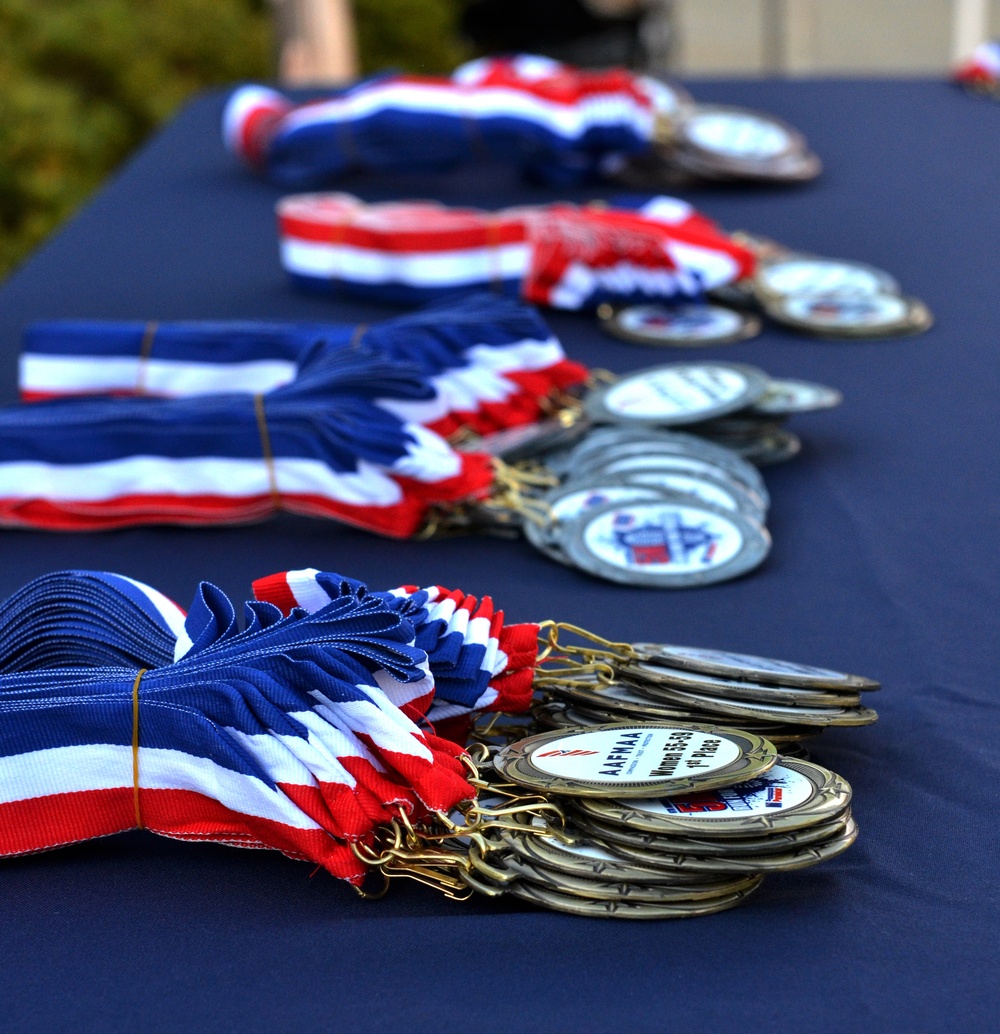 USO Run for the Troops
