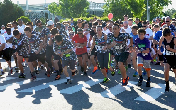 USO Run for the Troops