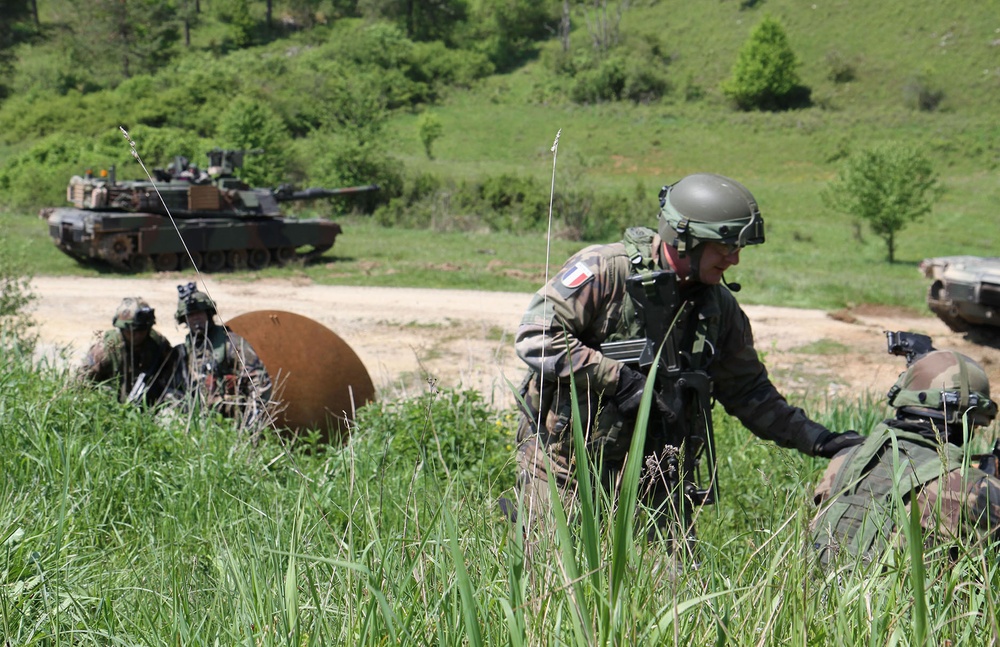 France and US use teamwork to accomplish first Combined Resolve II mission