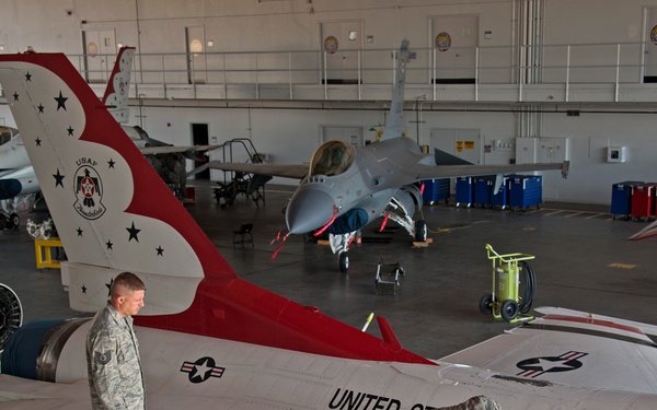 Inspection of an F-16 Thunderbird aircraft