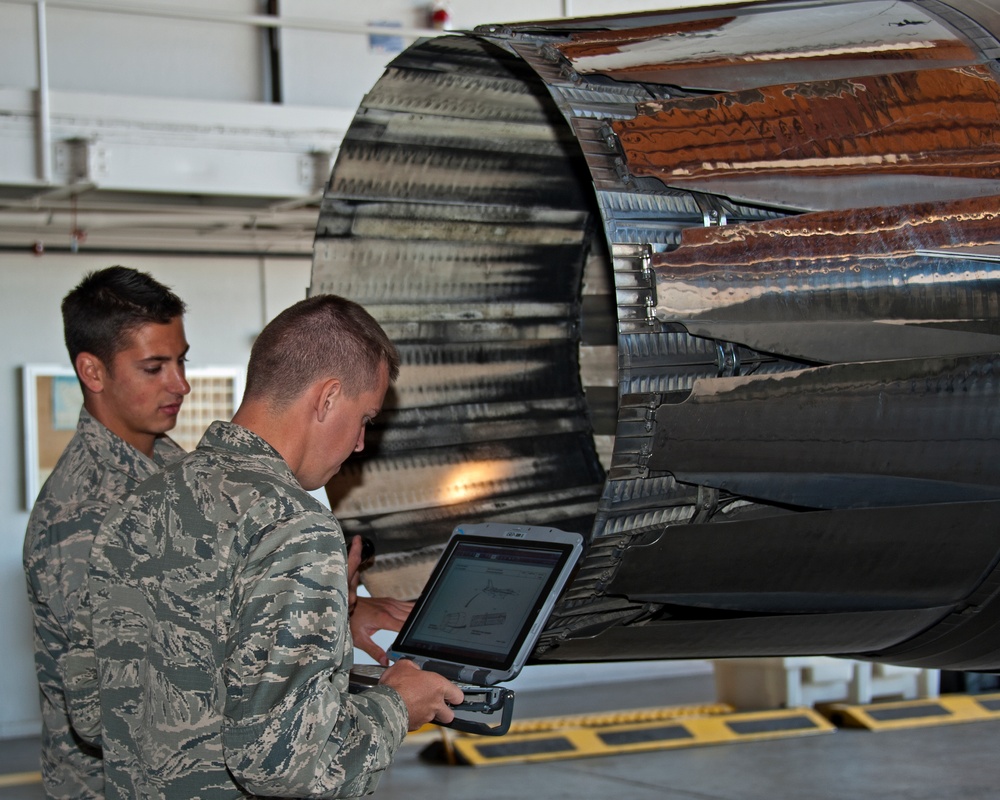 Inspection of an F-16 Thunderbird aircraft