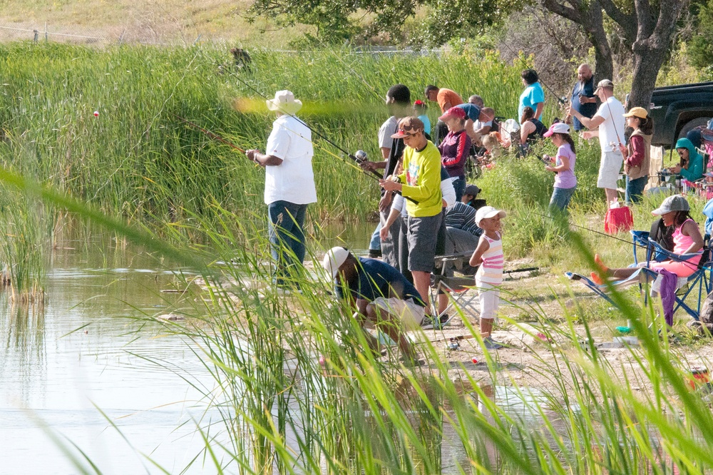 Hood families get hooked on fishing