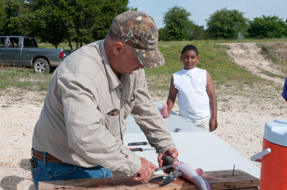 Hood families get hooked on fishing