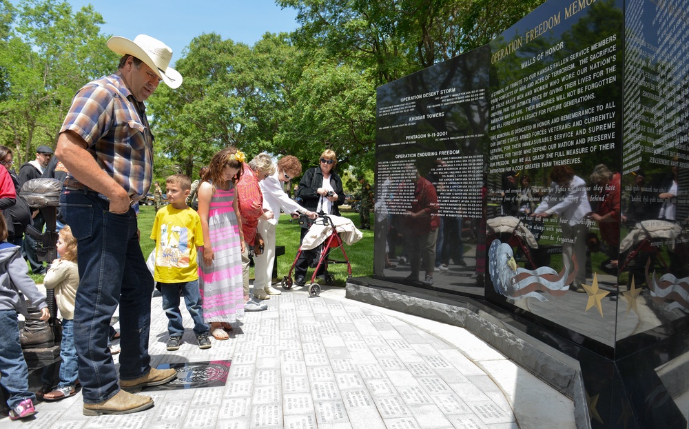 McConnell Airmen assist in Operation Freedom Memorial