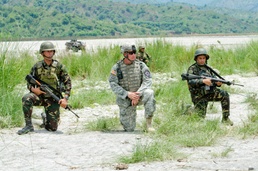 Arrowhead Soldiers return to JBLM following successful completion of multi-national mission in Philippines