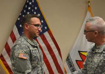 Missouri Guardsman awarded First Army coin for service