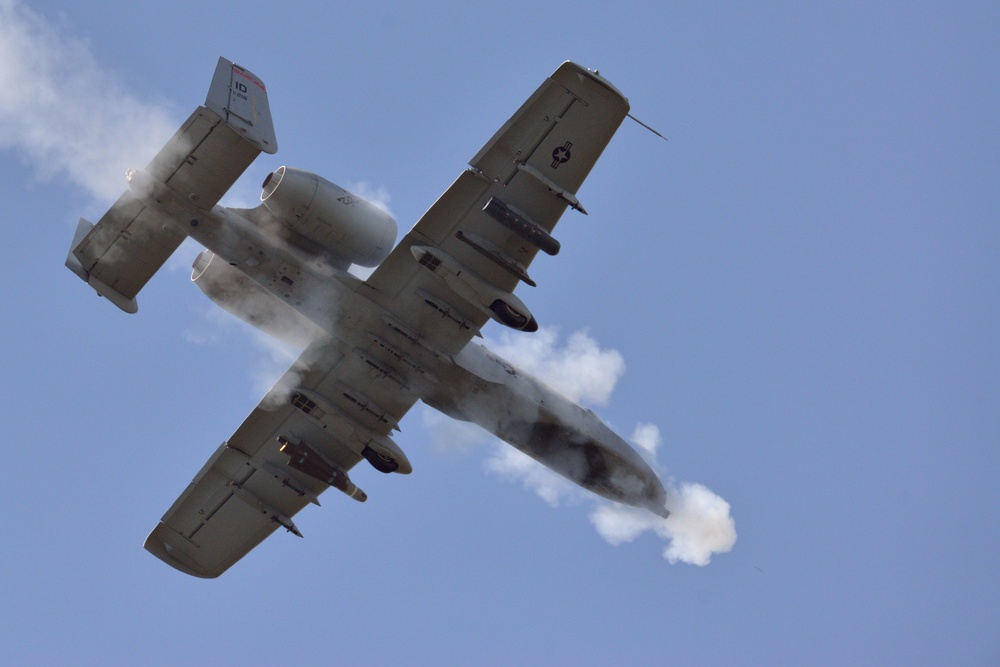 Combined Resolve II, Belgian SOF JTAC team supports an A-10 Thunderbolt II from Idaho Air National Guard