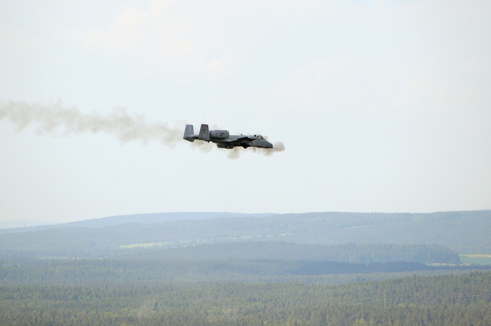 Combined Resolve II, SOF JTAC support A-10 Thunderbolt II jets from Idaho Air National Guard