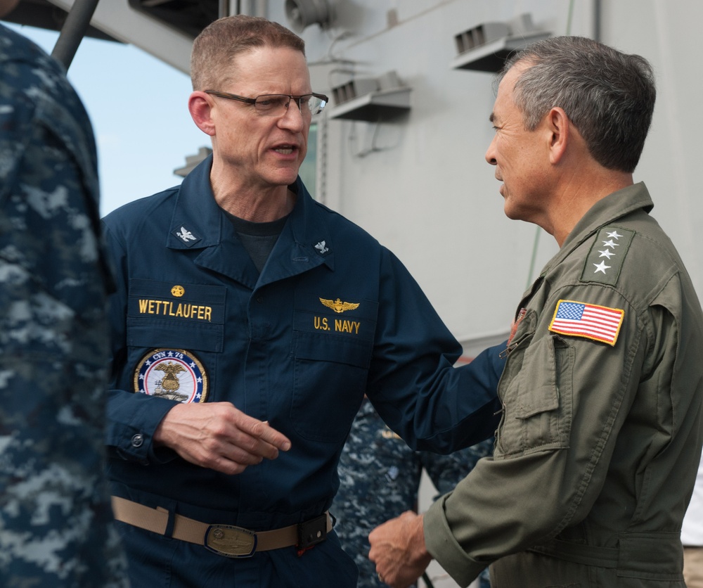 US Pacific Fleet commander visits USS John C. Stennis