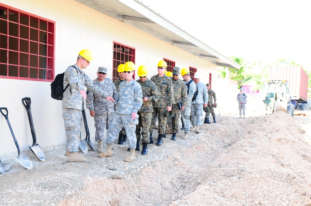 Maj. Gen. DiSalvo visits BTH