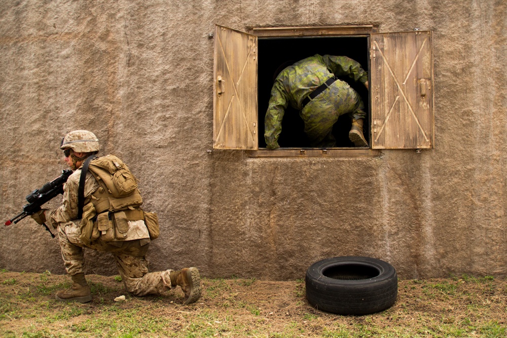 Kilo Company conducts MOUT raids