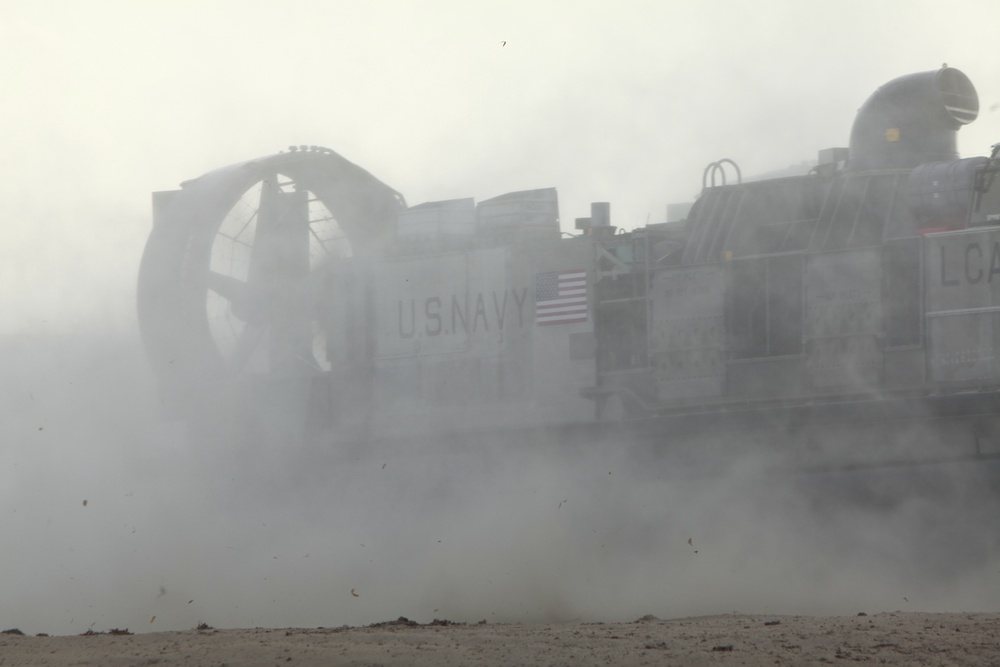 11th MEU executes concurrent mechanized and motorized raid