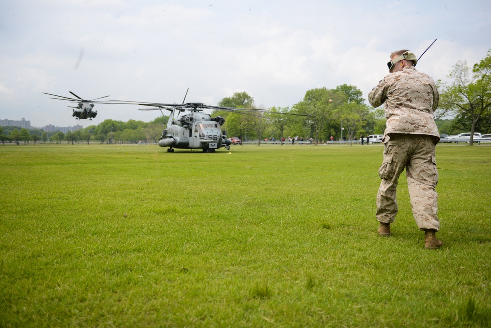 Helos Touch Down in Bronx for Fleet Week 2014