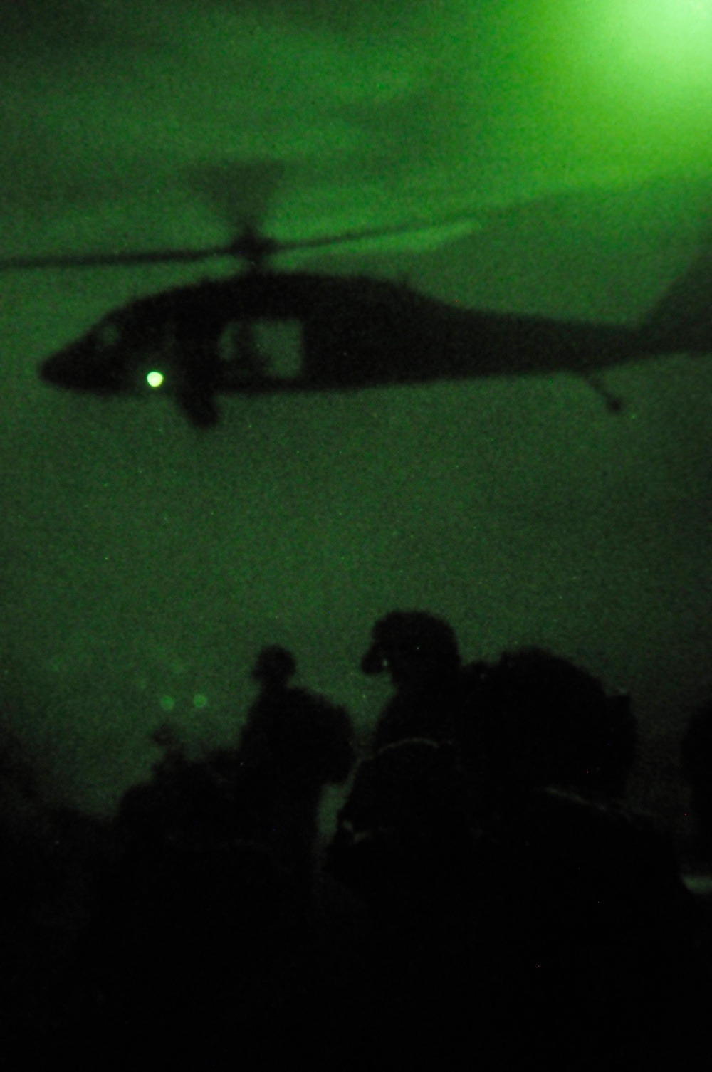 2-8 Marines conduct air assault operations at NIE 14.2