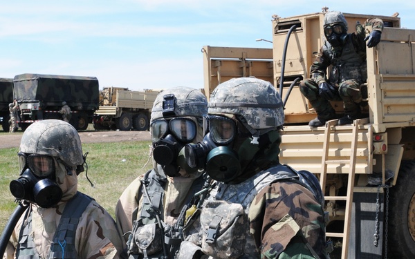 340th chemical soldiers train during Maple Resolve