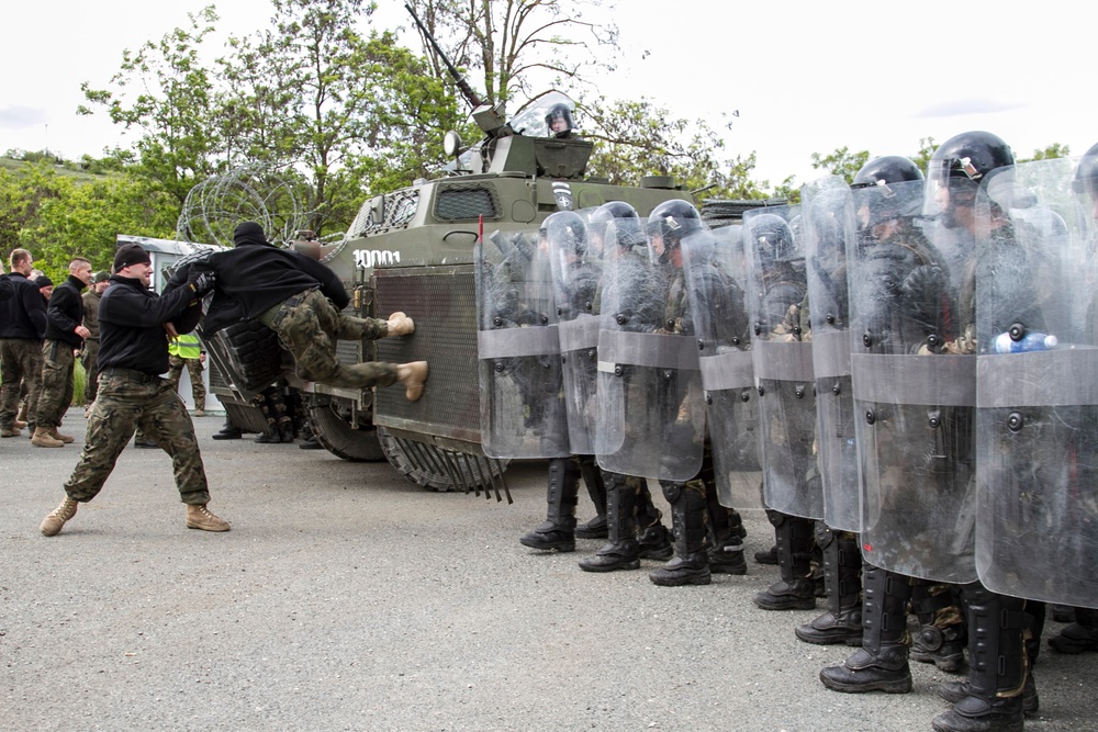 Silver Saber exercise tests the skills of security forces in Kosovo