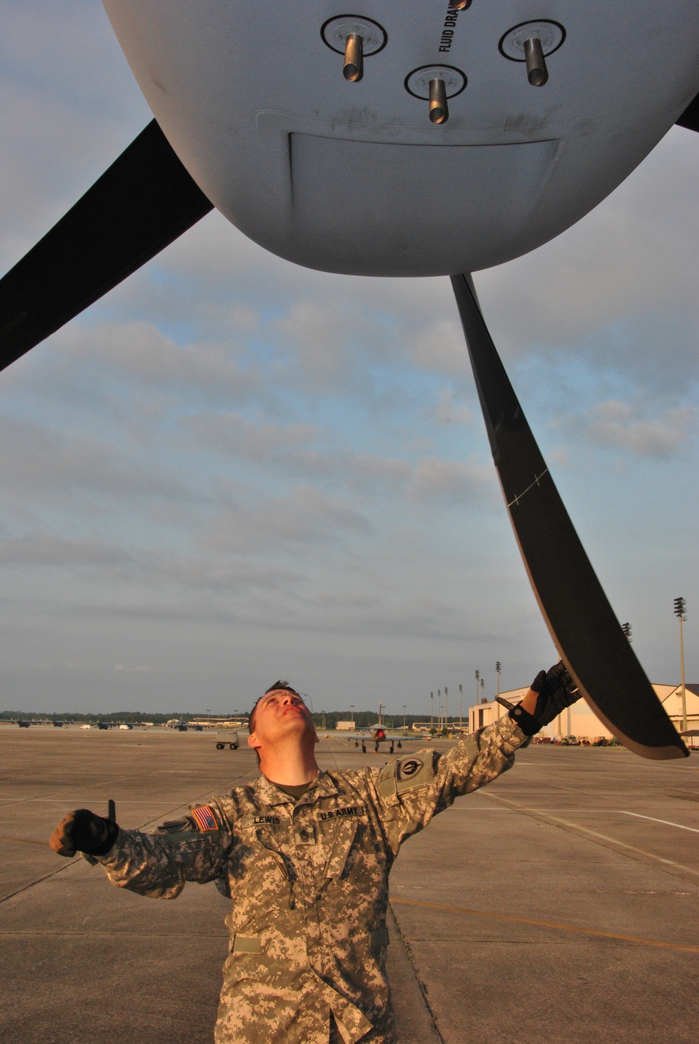 USASOC Flight Company qualifies its first C-27J pilots and loadmasters