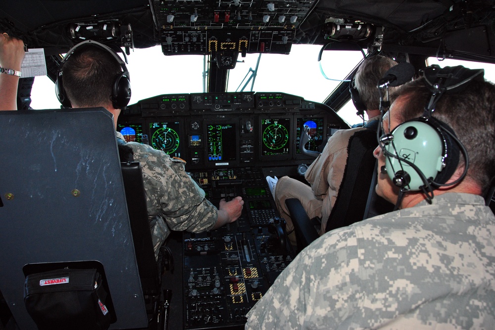 DVIDS - News - USASOC Flight Company qualifies its first C-27J pilots ...