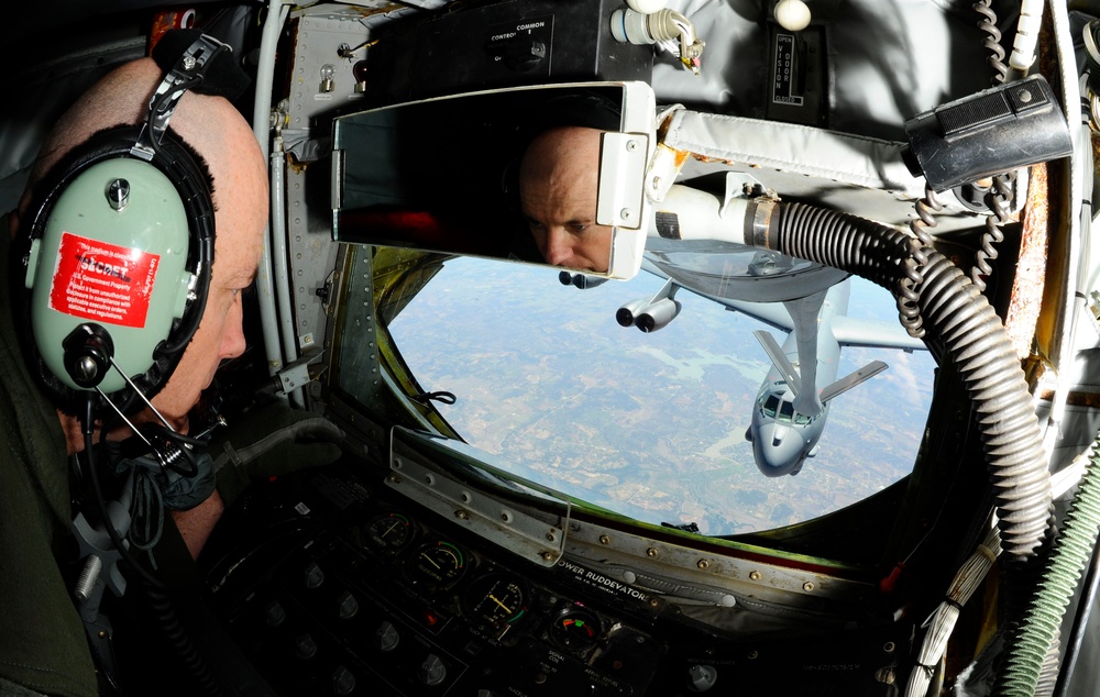 McConnell Reservist reaches air refueling milestone