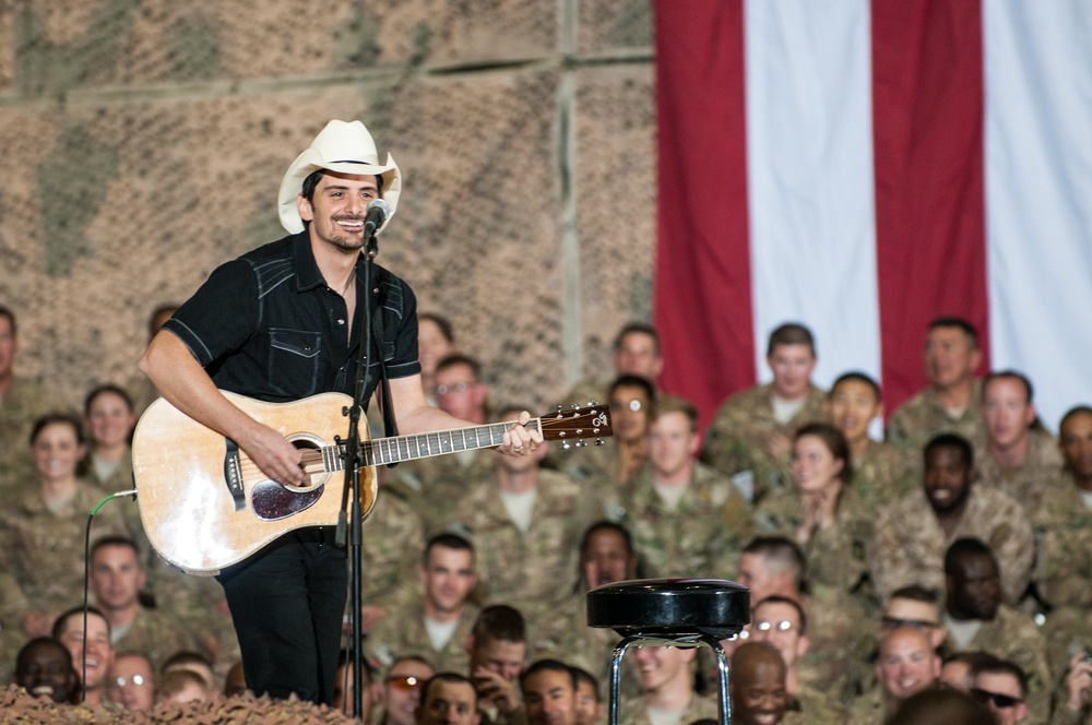 President Obama rallies deployed troops during Afghan visit