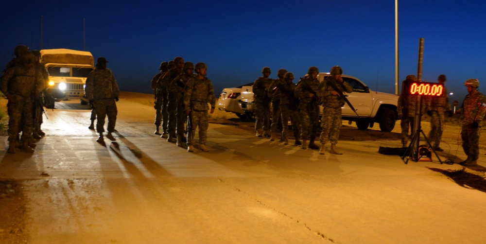 Course preps Soldiers for Air Assault School (Photo 3 of 7)