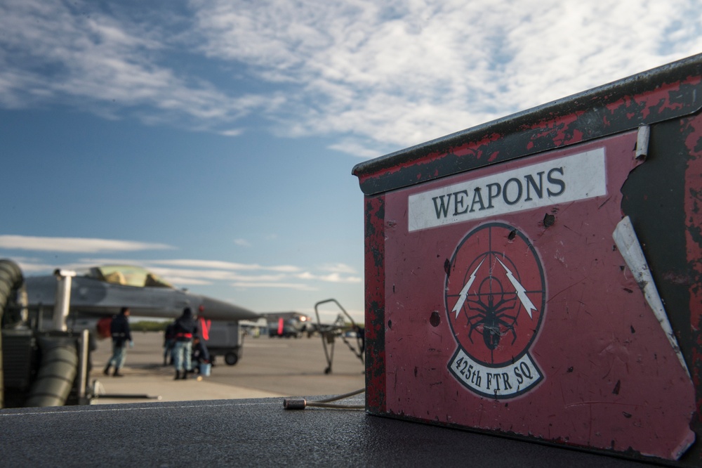 Joint forces participate in RED FLAG-Alaska 14-1