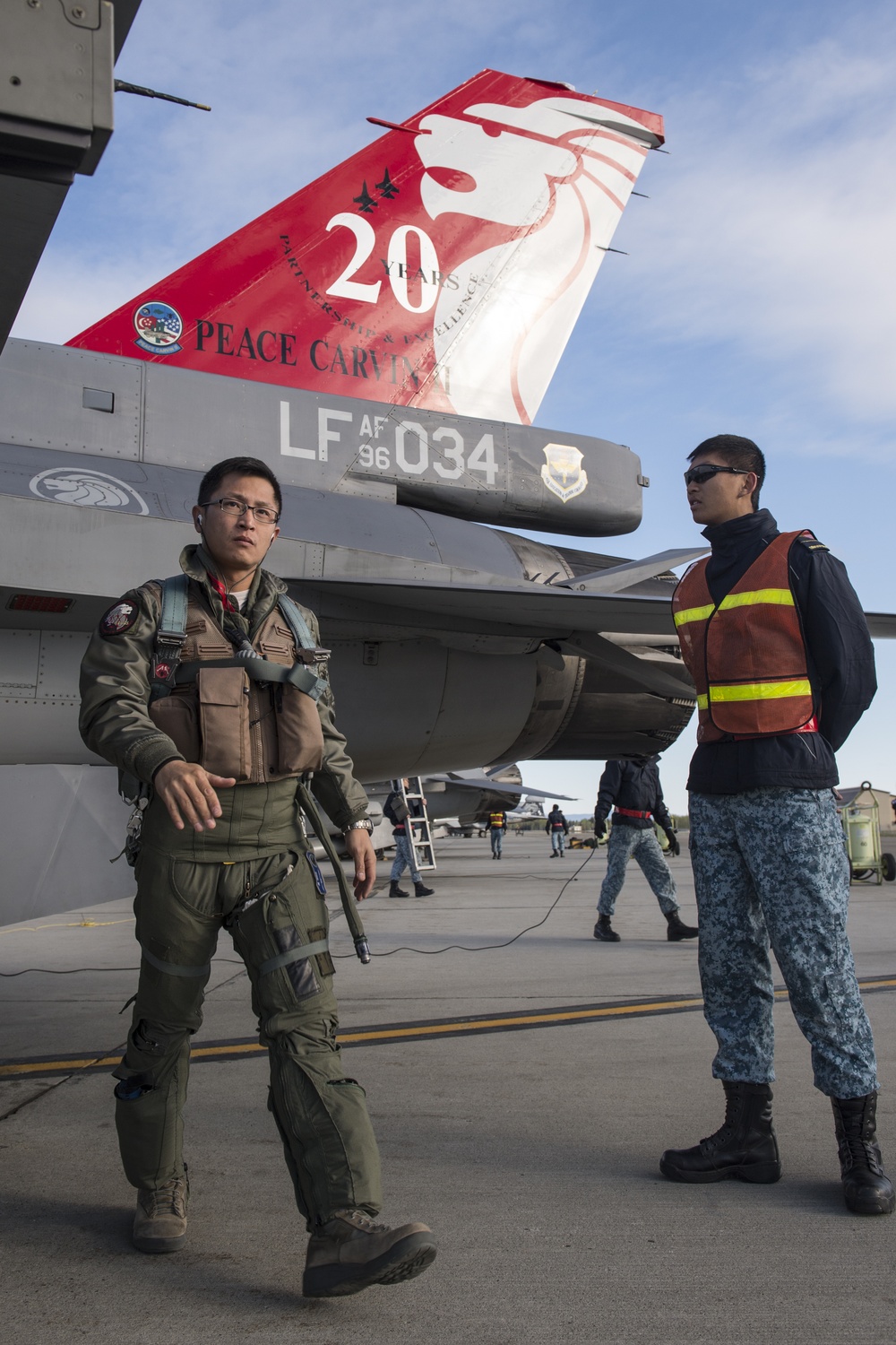 Joint forces participate in RED FLAG-Alaska 14-1