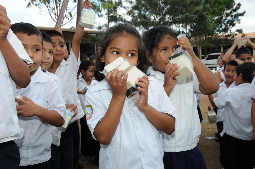 US, Honduras military; NGOs provide support to Honduras schools