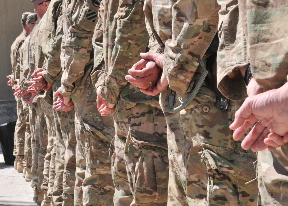 Brig. Gen. Thomson hands out end of tour awards