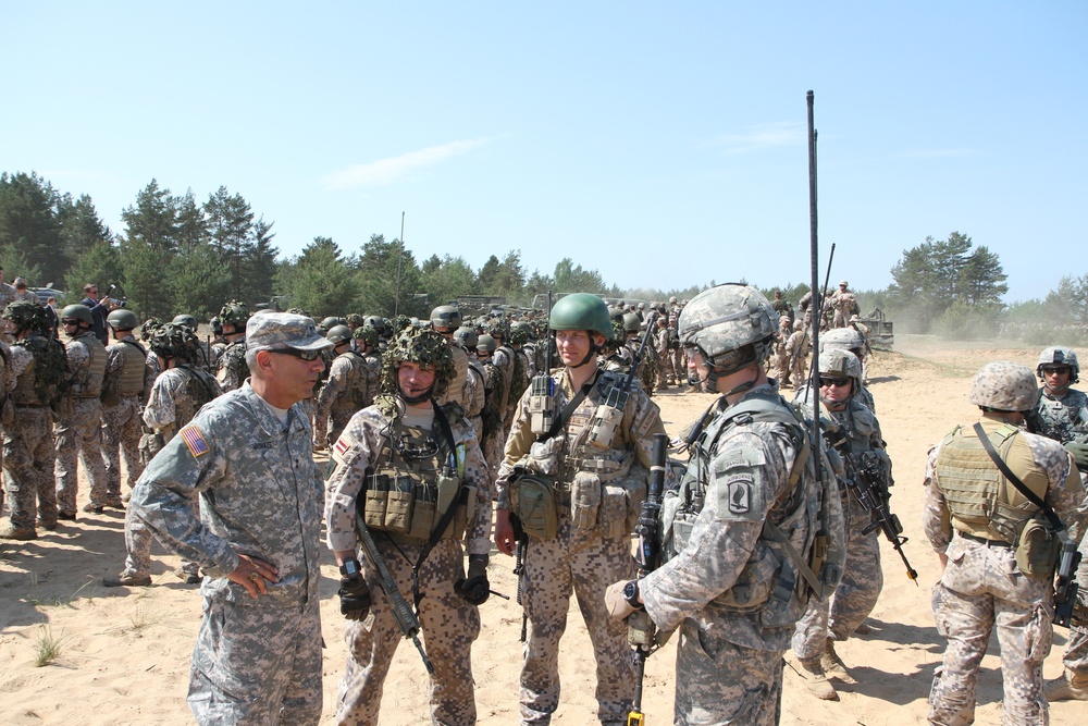 173rd Airborne and Michigan National Guard Soldiers participate in Latvian exercise