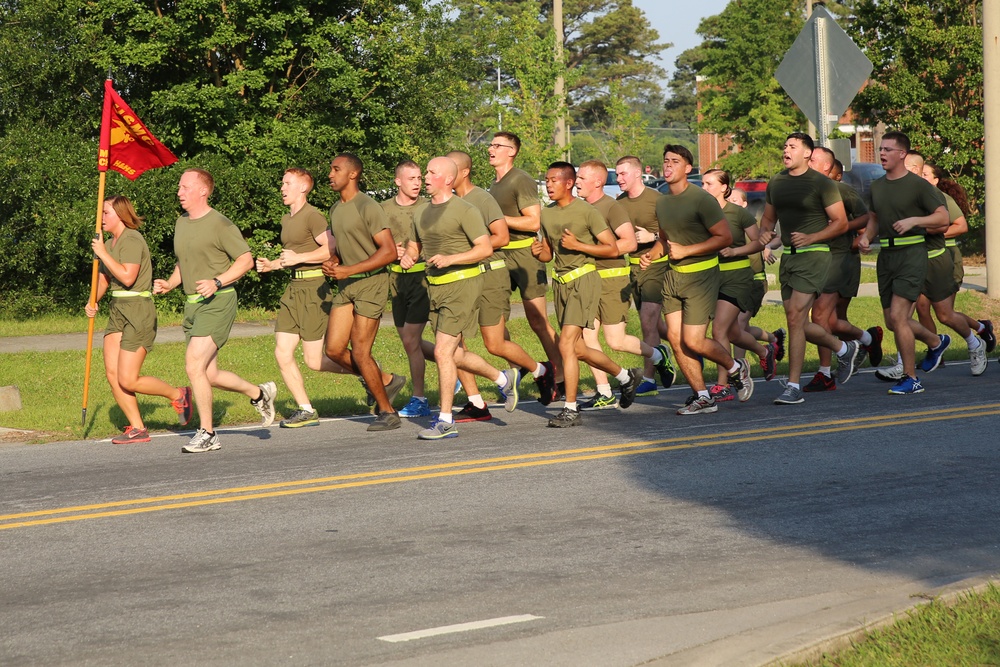 Commander leads squadron for final time