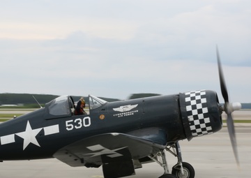 From Marine to Corsair pilot: Chris Avery wows crowd