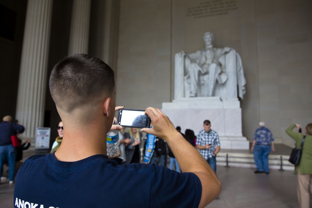 Marine NCOs find inspiration to lead through history