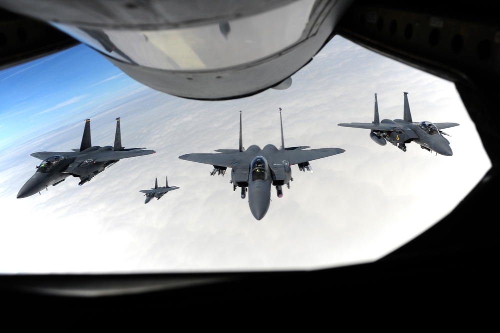 Col. Leavitt conducts final flight as 4th FW commander