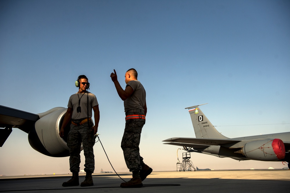 KC-135 refuels aircraft over Afghanistan