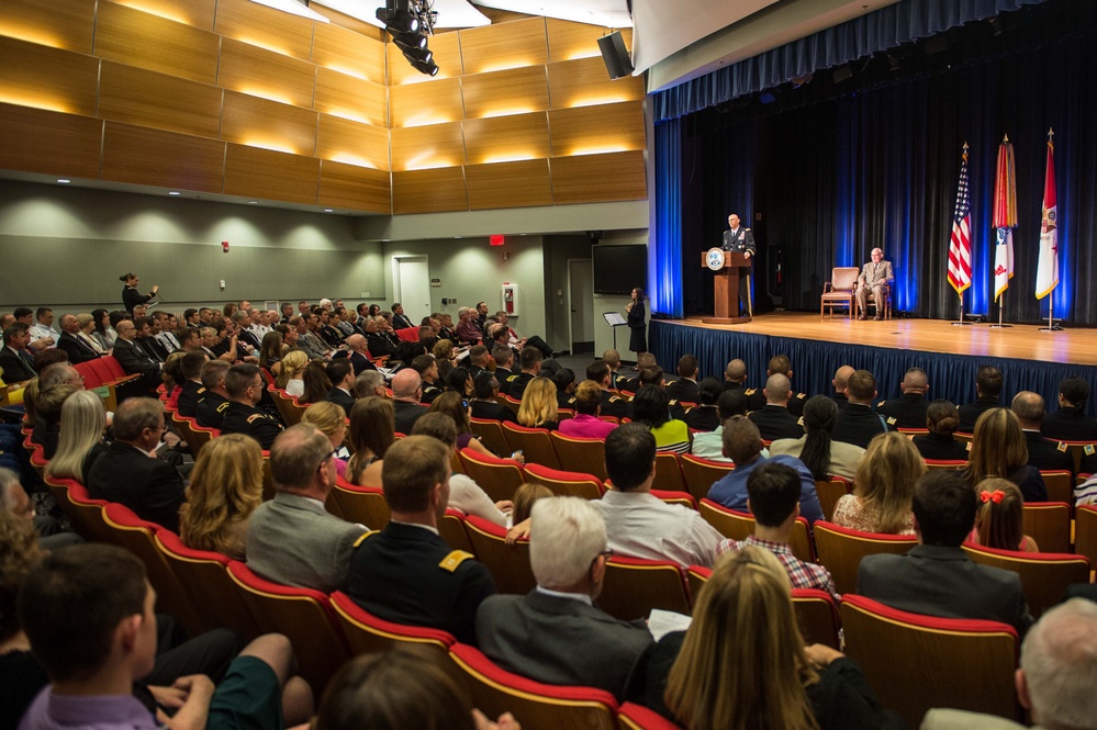 Gen. Douglas MacArthur Leadership Award